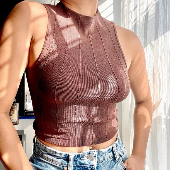 Zara Brown Ribbed Mock-Neck Crop Top - Picture 2 of 4